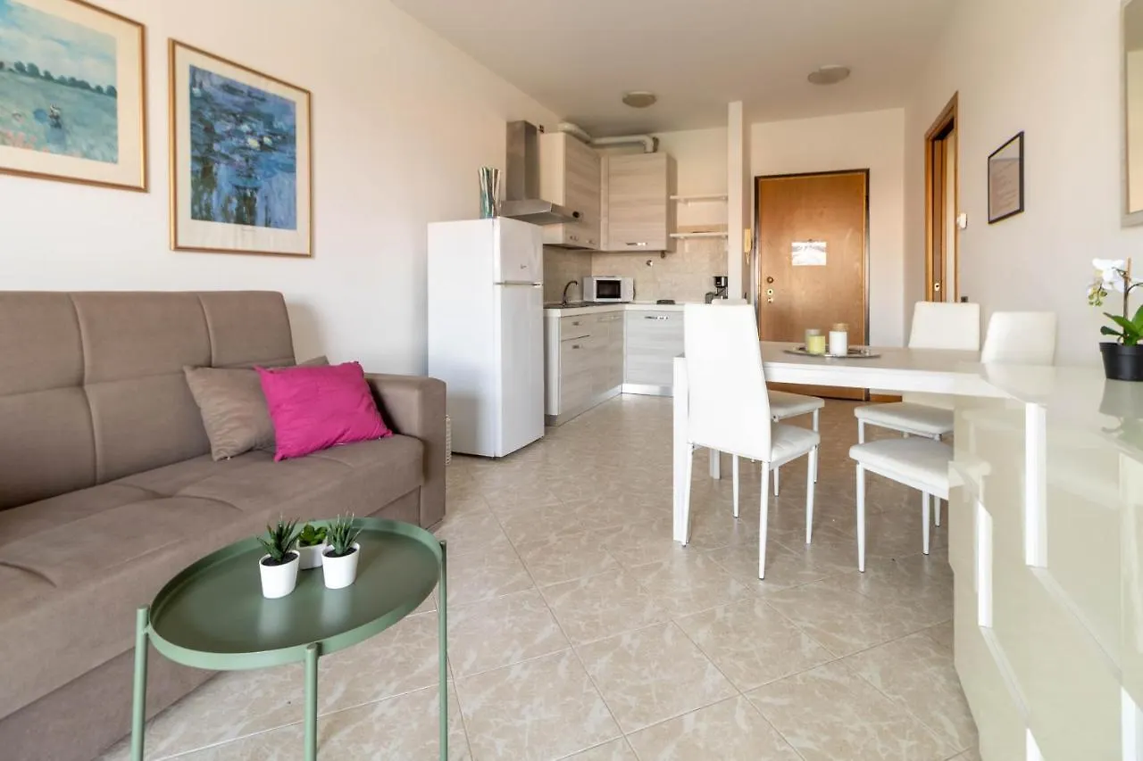 A Casa Di Argo Apartment Desenzano del Garda
